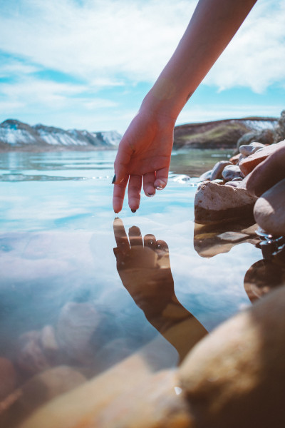 Photo by mohammad alizade on https://unsplash.com/images/feelings?utm_source=unsplash&utm_medium=referral&utm_content=creditCopyText